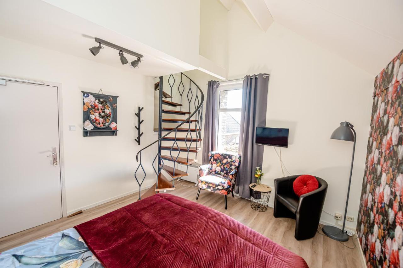Bed & Breakfast Ohé en Laak Екстериор снимка